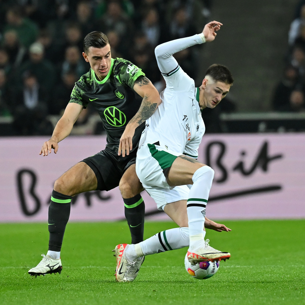 转折点门兴格拉德巴赫篮板制胜；意大利杯关键时刻攻防权衡；震撼外界；轮换策略成焦点的简单介绍